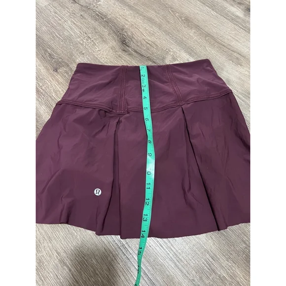 Women's Women's Lululemon Lost In Pace SkirtSize 4 Burgundy - Picture 6 of 6